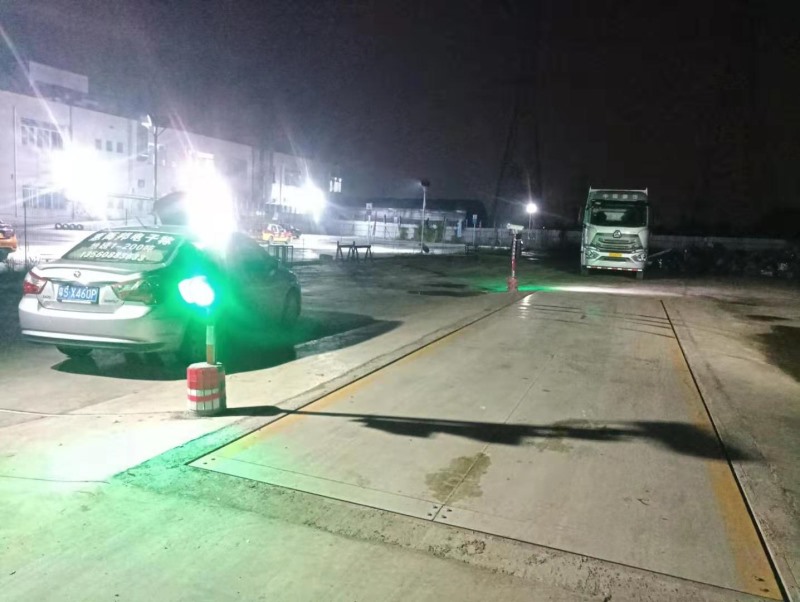 惠（huì）而邦地磅無人值守稱重係統一體機安裝